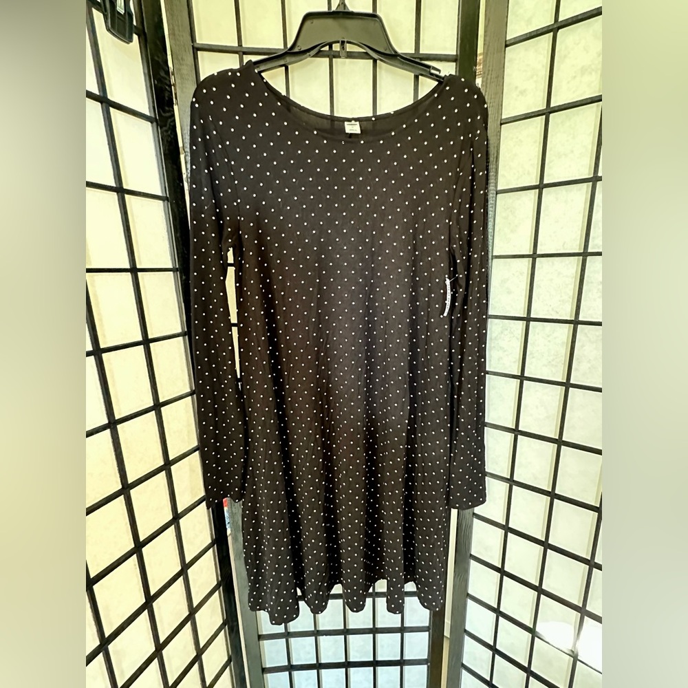 NWT black Old Navy long sleeve dress